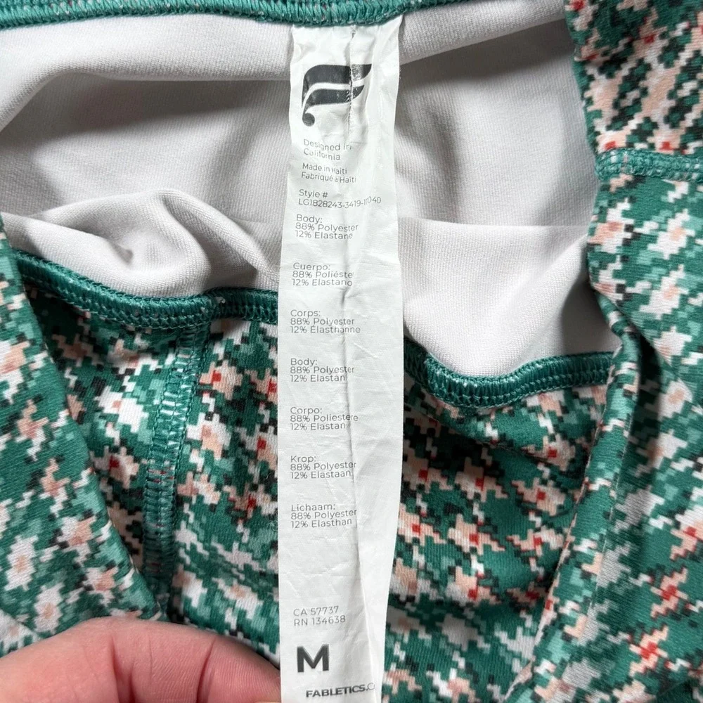 Fabletics powerhold Houndstooth capri leggings Medium yoga Workout activewear‎